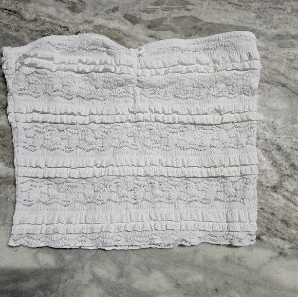 White Lace Bandeau Crop Top by Papaya – Size M - Picture 2 of 9